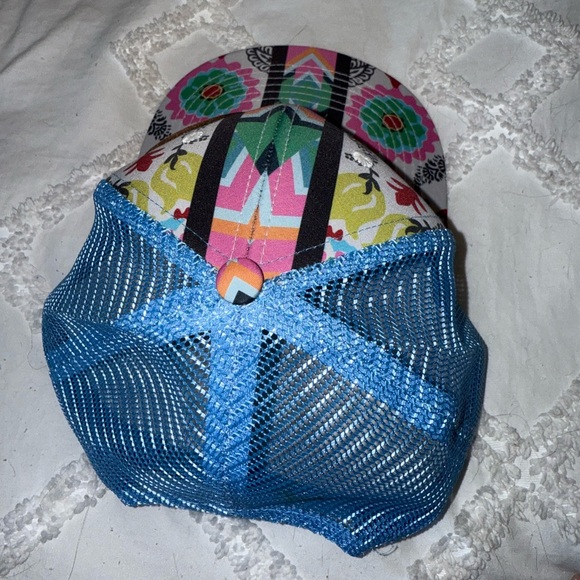 STS Ranchwear Multicolor Patterned Cap - Picture 4 of 5